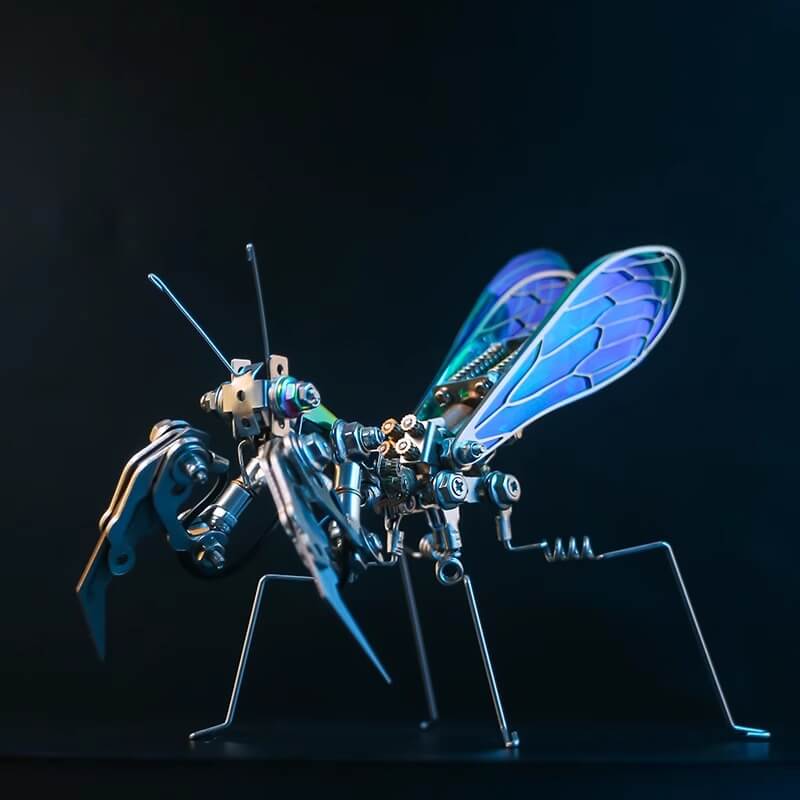 3D metal mantis model