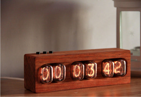 Retro Nixie Tube Clock – Vintage Glow Digital Desk Clock with Wooden Case for Home Office Decor